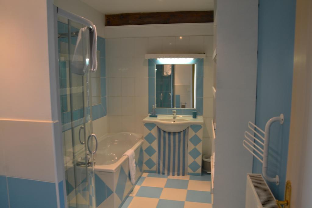Bed and Breakfast Le Sechoir A Tabac Orléans Zimmer foto